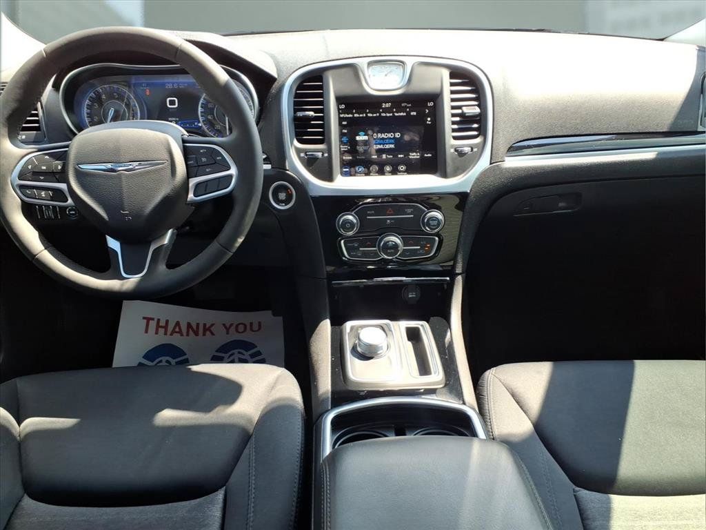 Used 2023 Chrysler 300 Touring w/ Sport Appearance Package RWD image 19