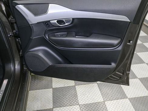 Used 2024 Volvo XC90 B5 Core w/ Climate Package image 24