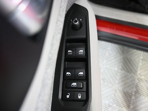 Used 2024 Jeep Compass Latitude AWD/4WD image 19