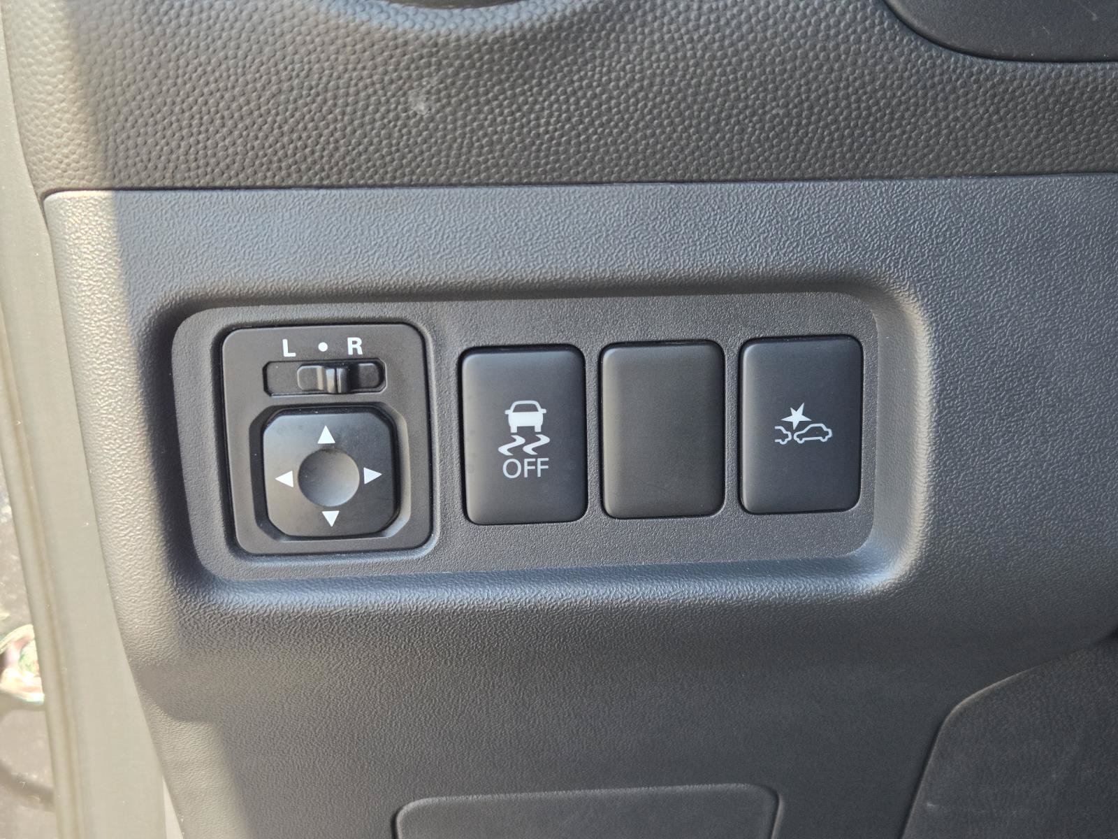 Used 2024 Mitsubishi Mirage ES FWD image 18