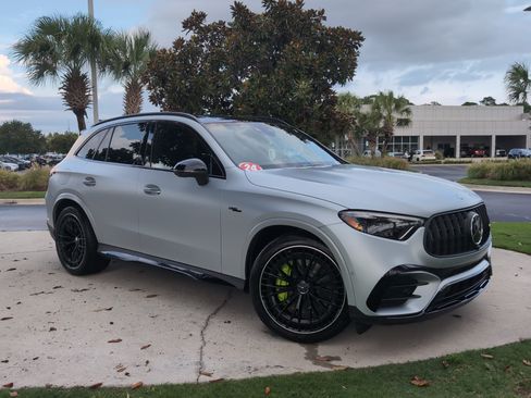Used 2024 Mercedes-Benz GLC 43 AMG 4MATIC image 2