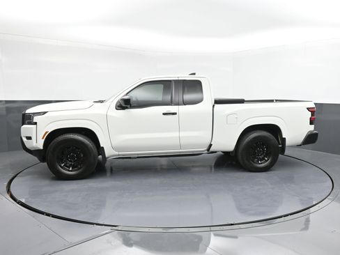 Used 2024 Nissan Frontier S w/ Technology Package image 5