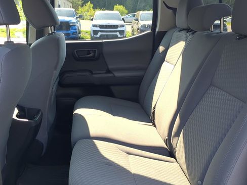 Used 2021 Toyota Tacoma SR AWD/4WD image 13