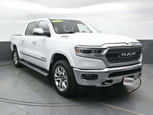 Used 2024 RAM 1500 Limited AWD/4WD image 4