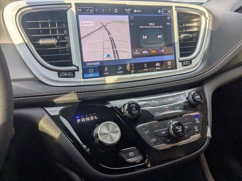 New 2026 Chrysler Pacifica Pinnacle AWD/4WD image 14