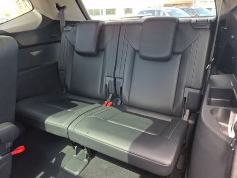 Used 2019 Volkswagen Atlas SEL R-Line image 12