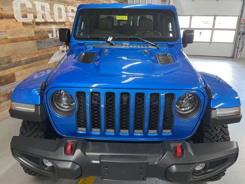 Used 2023 Jeep Gladiator Rubicon w/ LED Lighting Group AWD/4WD image 7