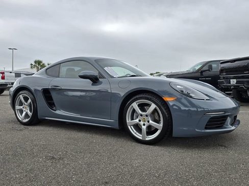Used 2017 Porsche 718 Cayman image 1