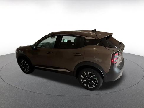 Used 2026 Nissan Kicks SV w/ Cold Weather Package AWD/4WD image 9