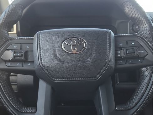 Used 2026 Toyota Tacoma SR5 AWD/4WD image 18