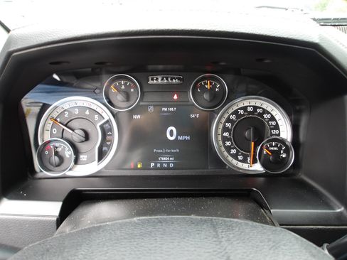 Used 2015 RAM 2500 Laramie image 17