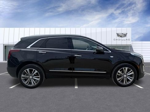 Certified 2021 Cadillac XT5 Premium Luxury w/ LPO, Floor Liner Package image 2