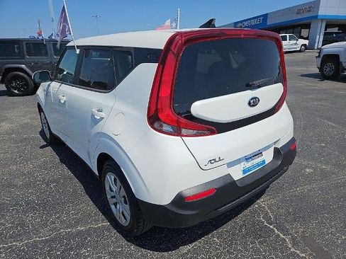 Used 2021 Kia Soul LX FWD image 5