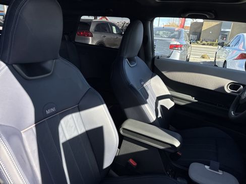 Used 2025 MINI Cooper S image 21