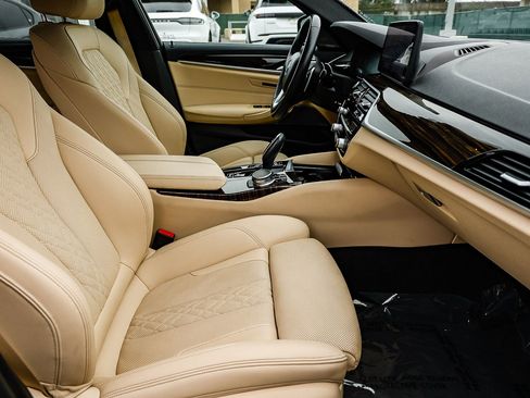 Used 2021 BMW 530i 530i w/ Premium Package image 17