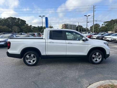 Certified 2025 Honda Ridgeline RTL image 7