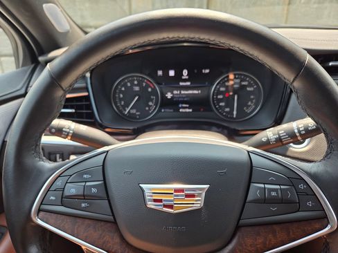 Used 2024 Cadillac XT5 Premium Luxury w/ Technology Package AWD/4WD image 20