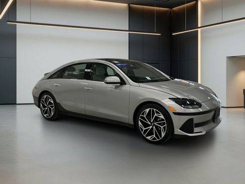 Certified 2024 Hyundai Ioniq 6 Limited AWD/4WD image 9