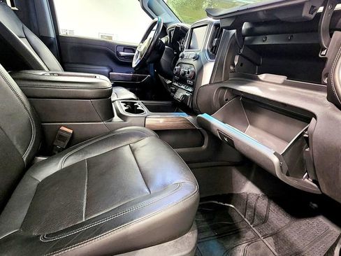 Used 2019 Chevrolet Silverado 1500 LTZ image 44