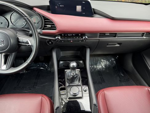 Used 2025 MAZDA MAZDA3 2.5 S Hatchback w/ Premium Pkg image 20