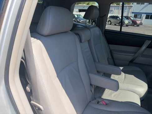 Used 2009 Toyota Highlander Sport AWD/4WD image 32