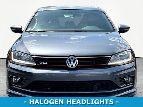Used 2017 Volkswagen Jetta GLI image 2