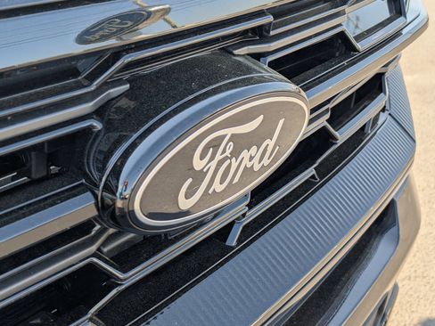 New 2026 Ford Expedition Platinum w/ Stealth Appearance Package image 6