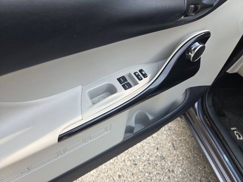 Used 2012 Scion iQ w/ Rear Speaker Pkg FWD image 10