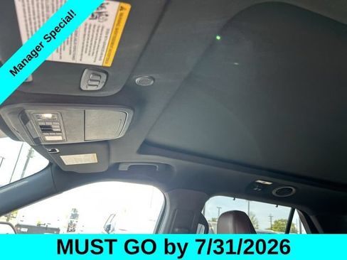 Used 2023 Ford Explorer Platinum w/ Technology Package AWD/4WD image 17