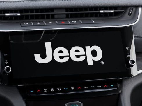 New 2026 Jeep Grand Cherokee Limited w/ Limited Altitude Package AWD/4WD image 18
