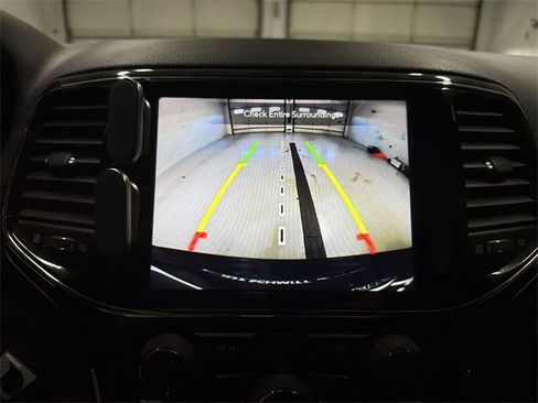 Used 2020 Jeep Grand Cherokee Altitude image 27