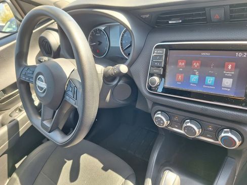 Certified 2025 Nissan Kicks Play S image 29