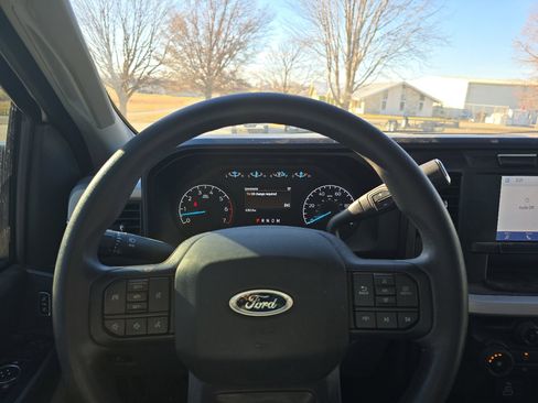 Used 2023 Ford F350 XLT w/ Camper Package image 20