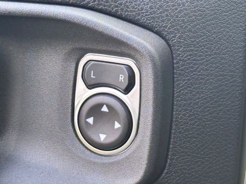 Used 2022 Jeep Wrangler Unlimited Sport image 21