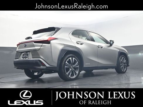 Used 2022 Lexus UX 250h w/ Accessory Package (Z1) image 19