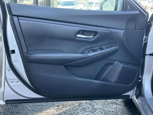 Used 2021 Nissan Sentra SV image 12