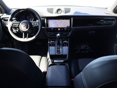 New 2026 Porsche Macan image 21