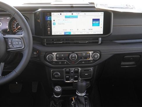 New 2026 Jeep Gladiator Sport image 15