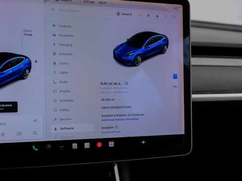 Used 2018 Tesla Model 3 Long Range image 18