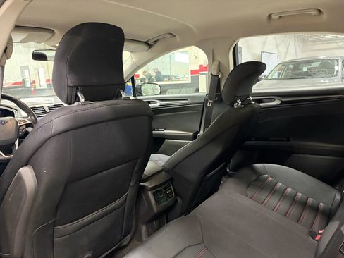 Used 2013 Ford Fusion SE image 20