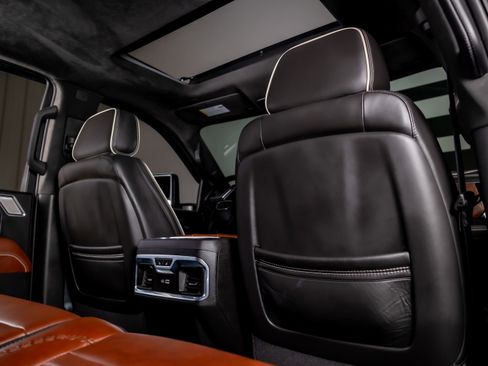 Used 2025 GMC Sierra 3500 Denali Ultimate image 27