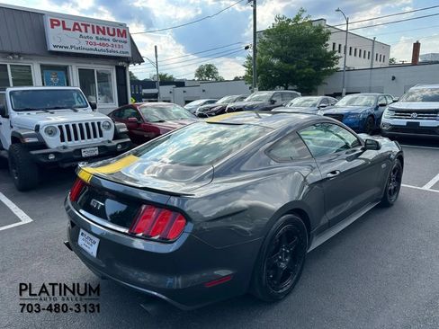 Used 2017 Ford Mustang GT RWD image 5