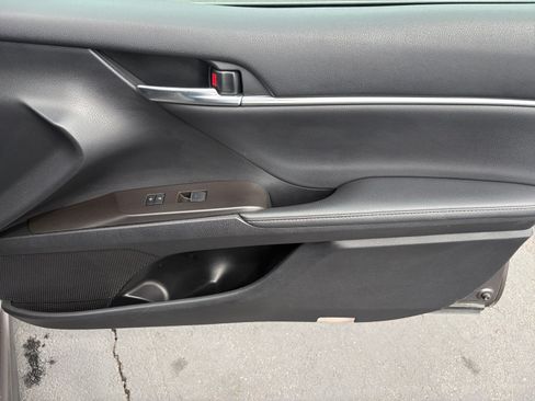 Used 2024 Toyota Camry XSE FWD image 16