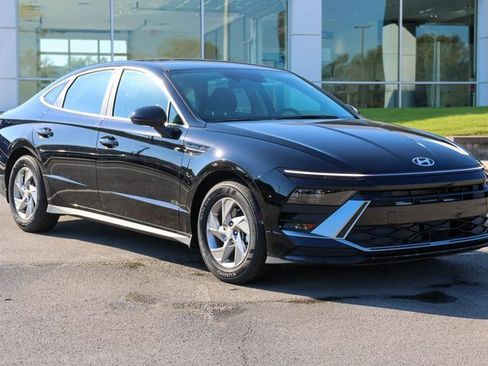 New 2026 Hyundai Sonata SE image 1