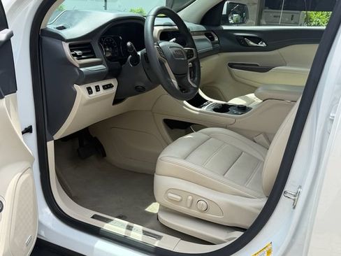 Certified 2023 GMC Acadia Denali w/ Denali Ultimate Package FWD image 13