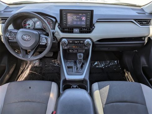 Used 2021 Toyota RAV4 XLE w/ Convenience Package image 17