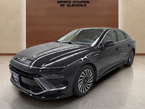 Certified 2025 Hyundai Sonata SEL image 2