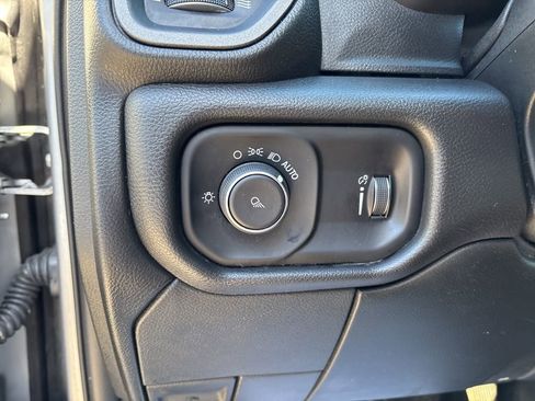 Used 2024 RAM 2500 Tradesman w/ Chrome Appearance Group image 60