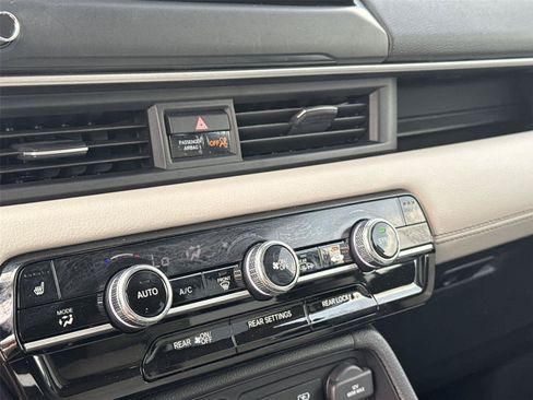Used 2026 Honda Pilot Touring image 32