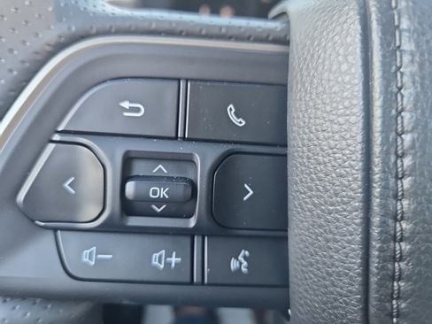 New 2025 Toyota 4Runner 4WD image 17